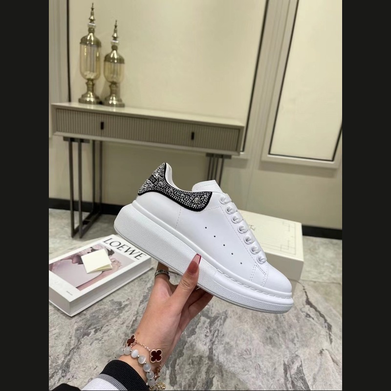 Alexander McQueen Oversized sneakers reps — verified April 2026 batch