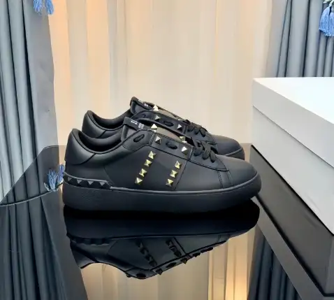 Valentino Rockstud Sneakers [22 styles] 5