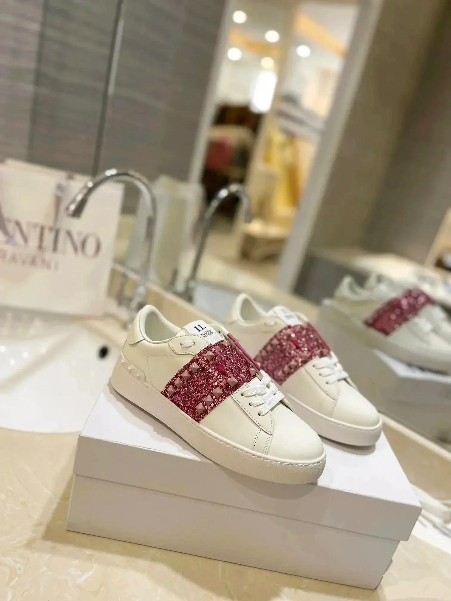 Valentino Sneakers 8