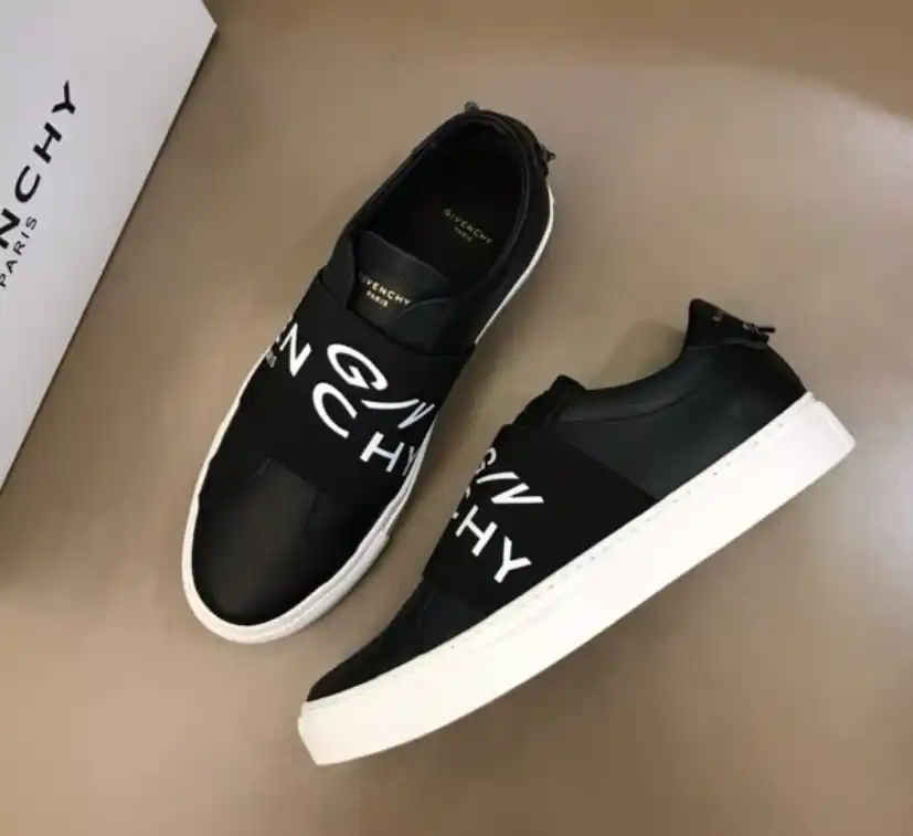 Givenchy Sneakers 8